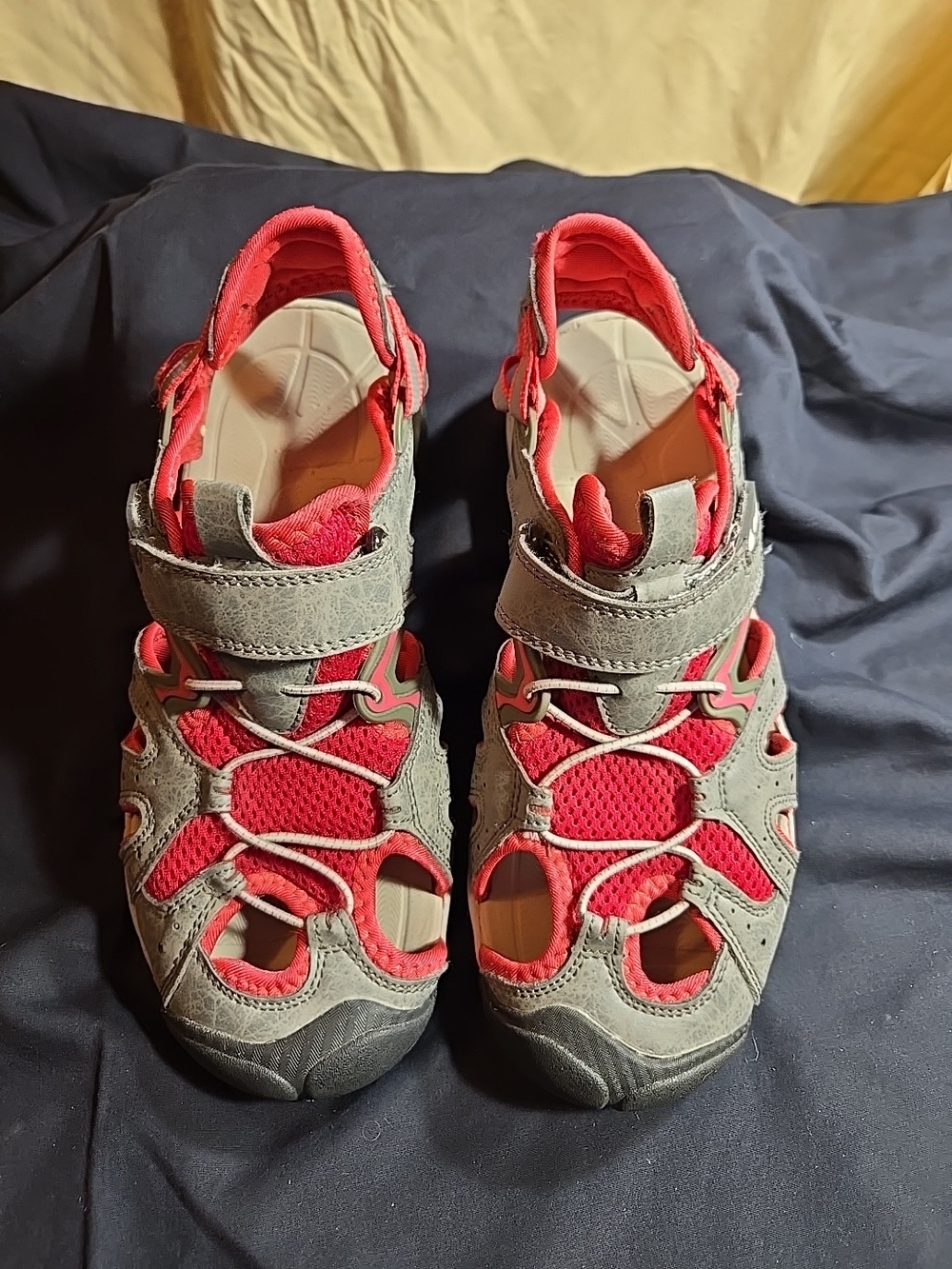 Clort's Women's Closed-Toe Sport Sandals - Coral and Gray Size 39